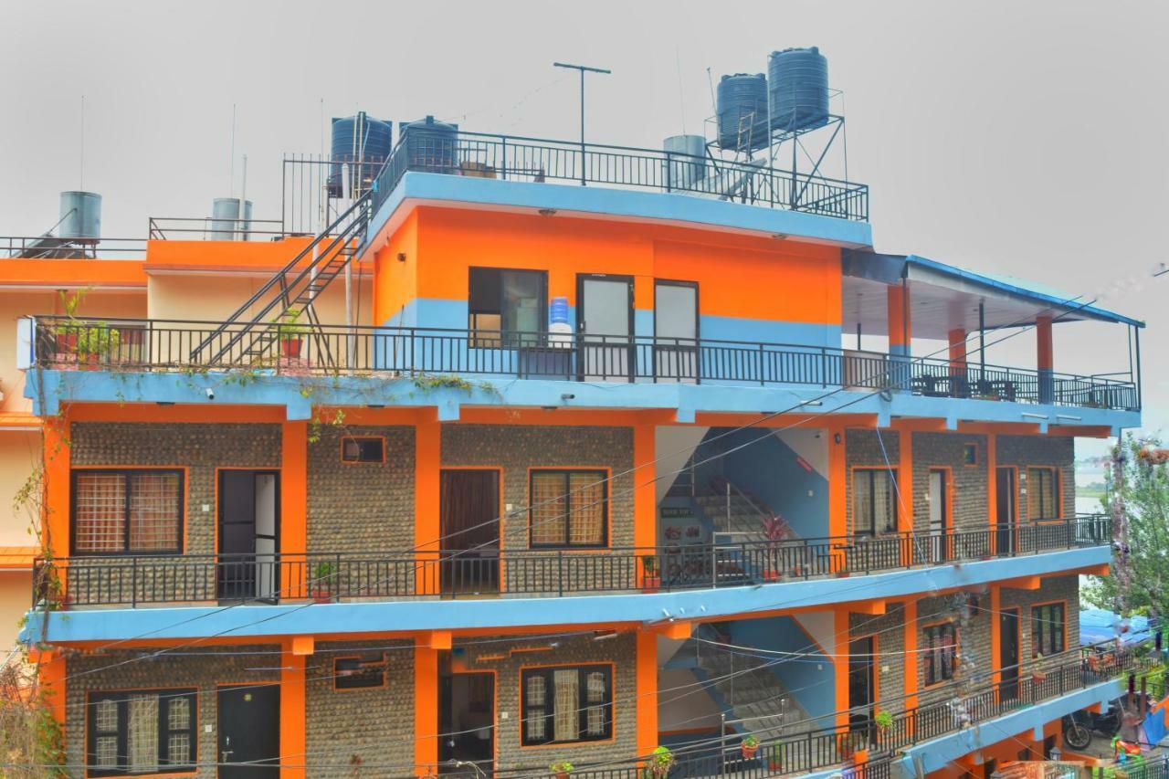 Hotel Direction Ποκάρα Εξωτερικό φωτογραφία